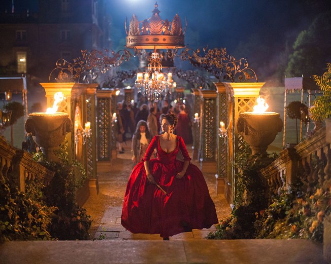 http://media.architecturaldigest.com/photos/5706e213b2d72bc242ccecc2/master/pass/Outlander-second-season-set-design_01.jpg